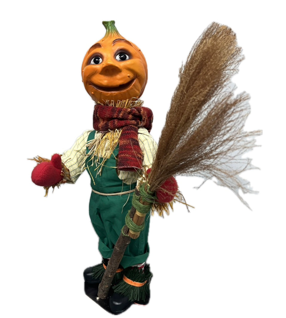 Kürbismann mit Reisigbesen