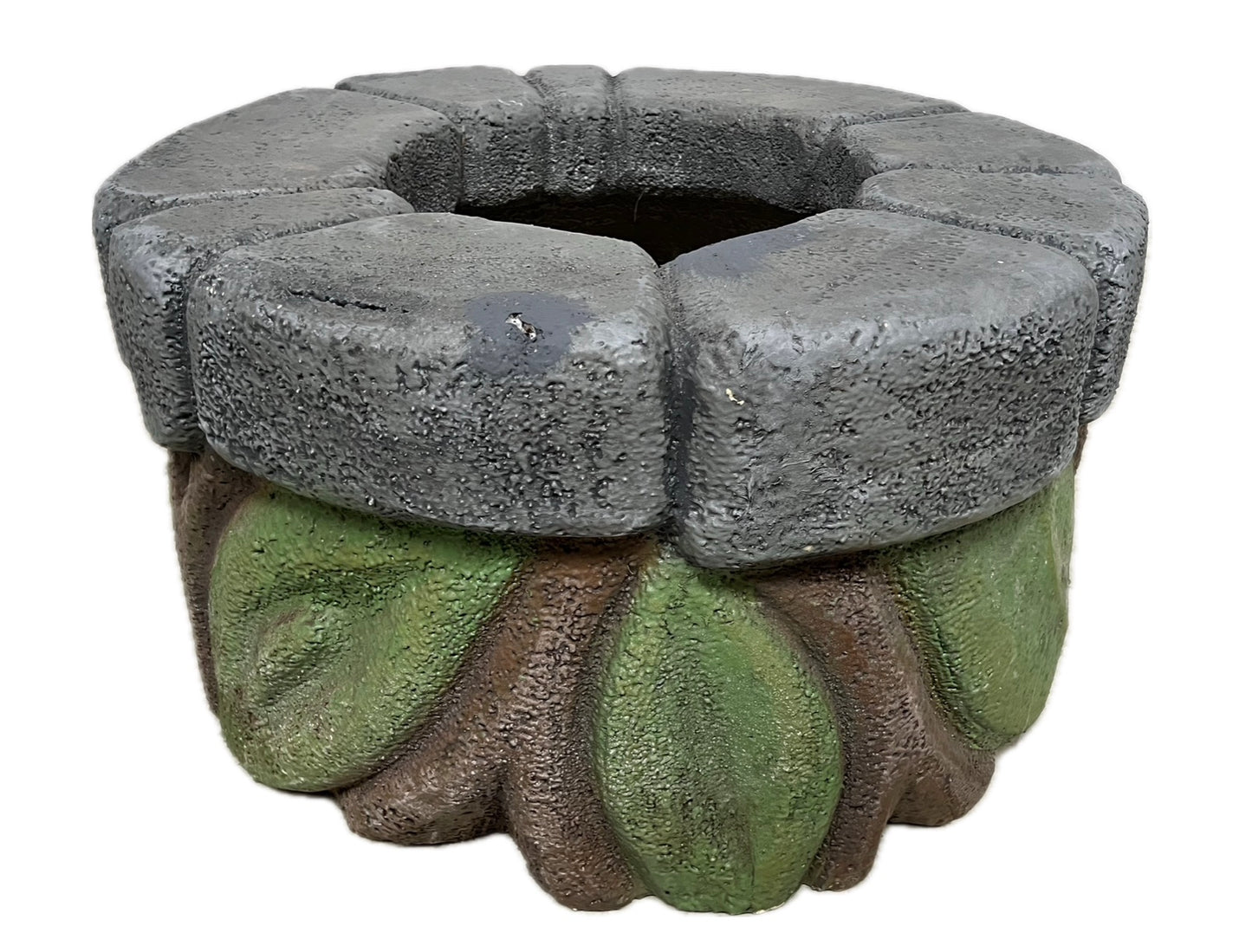 Brunnen-Verkleidung aus Hartschaum für Mörtelfass