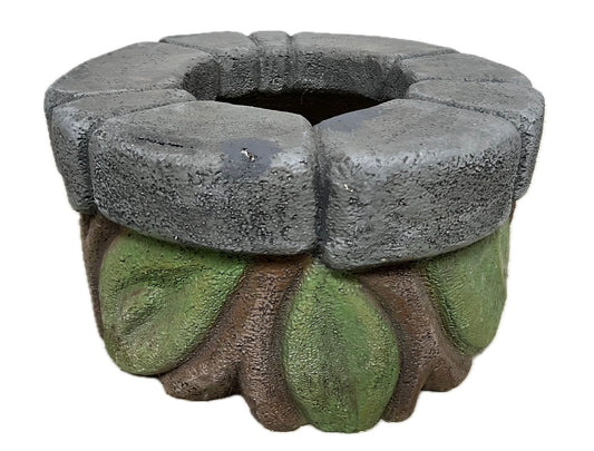 Brunnen-Verkleidung aus Hartschaum für Mörtelfass