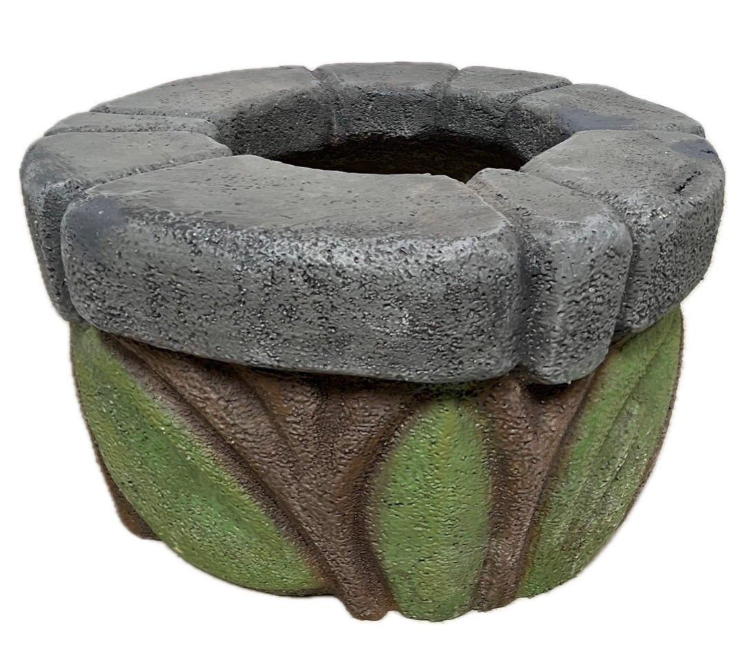 Brunnen-Verkleidung aus Hartschaum für Mörtelfass