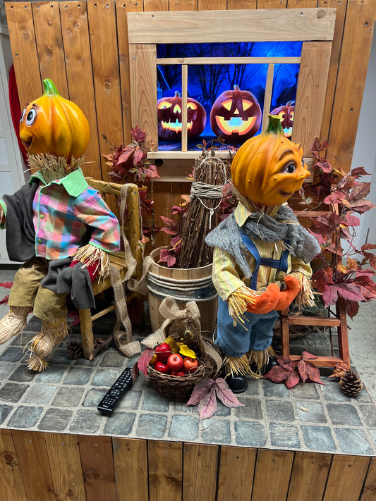 Displayschaustück Halloween mit Monitorfenster