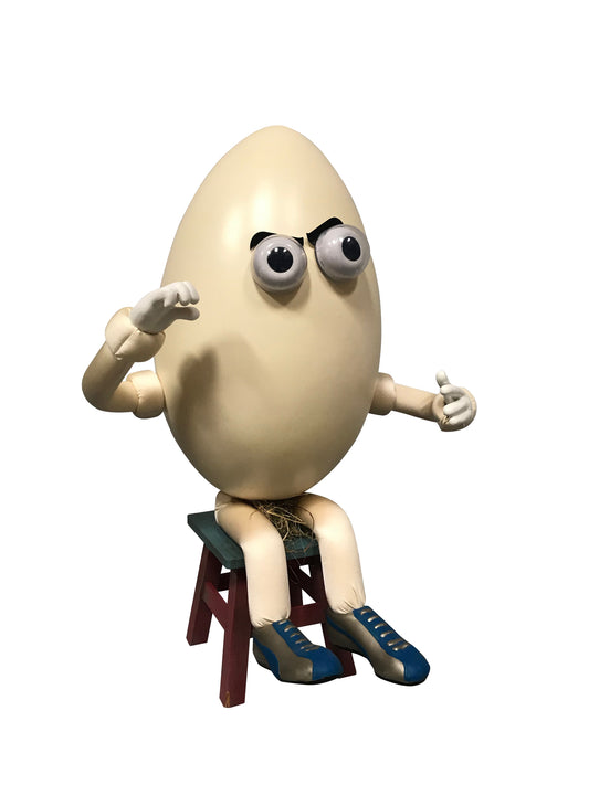 Ei-Osterei auf Hocker