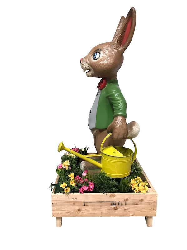 Hase GFK im Blumenbeet,wettergeschützt