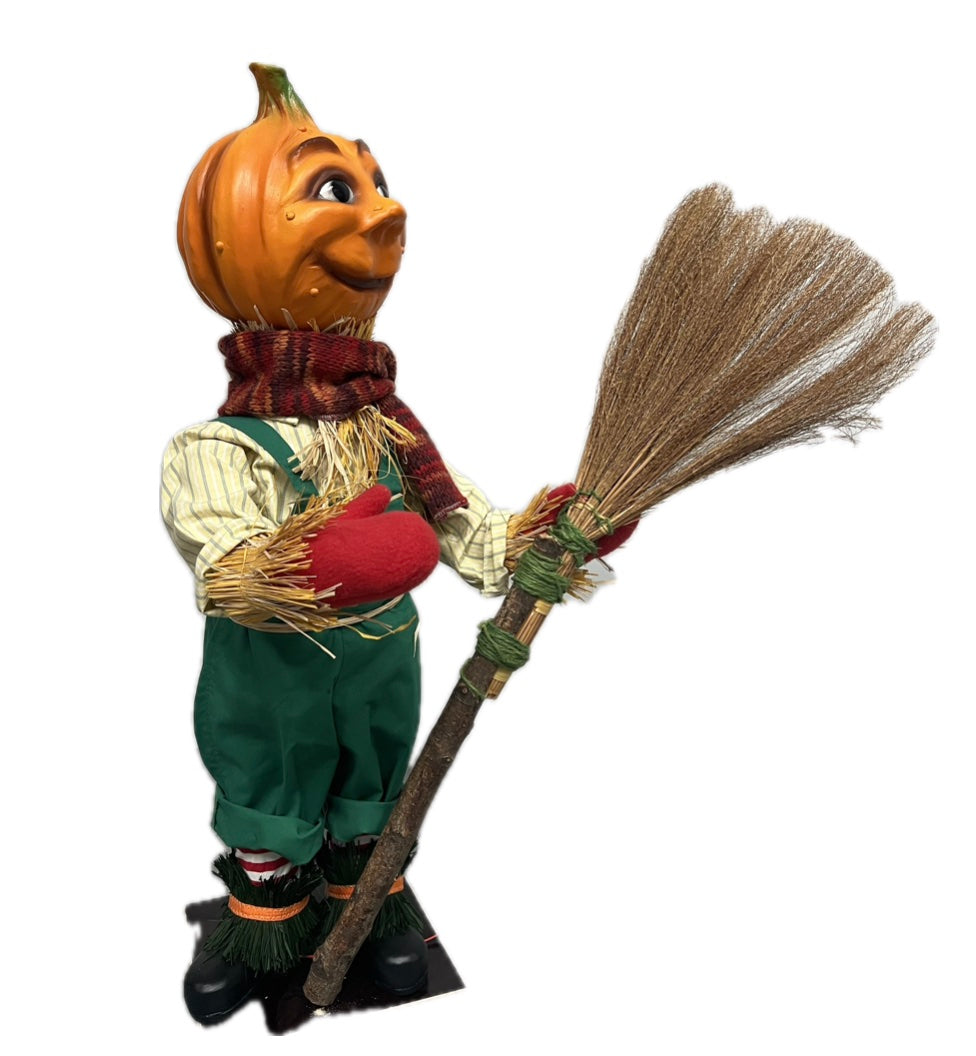 Kürbismann mit Reisigbesen