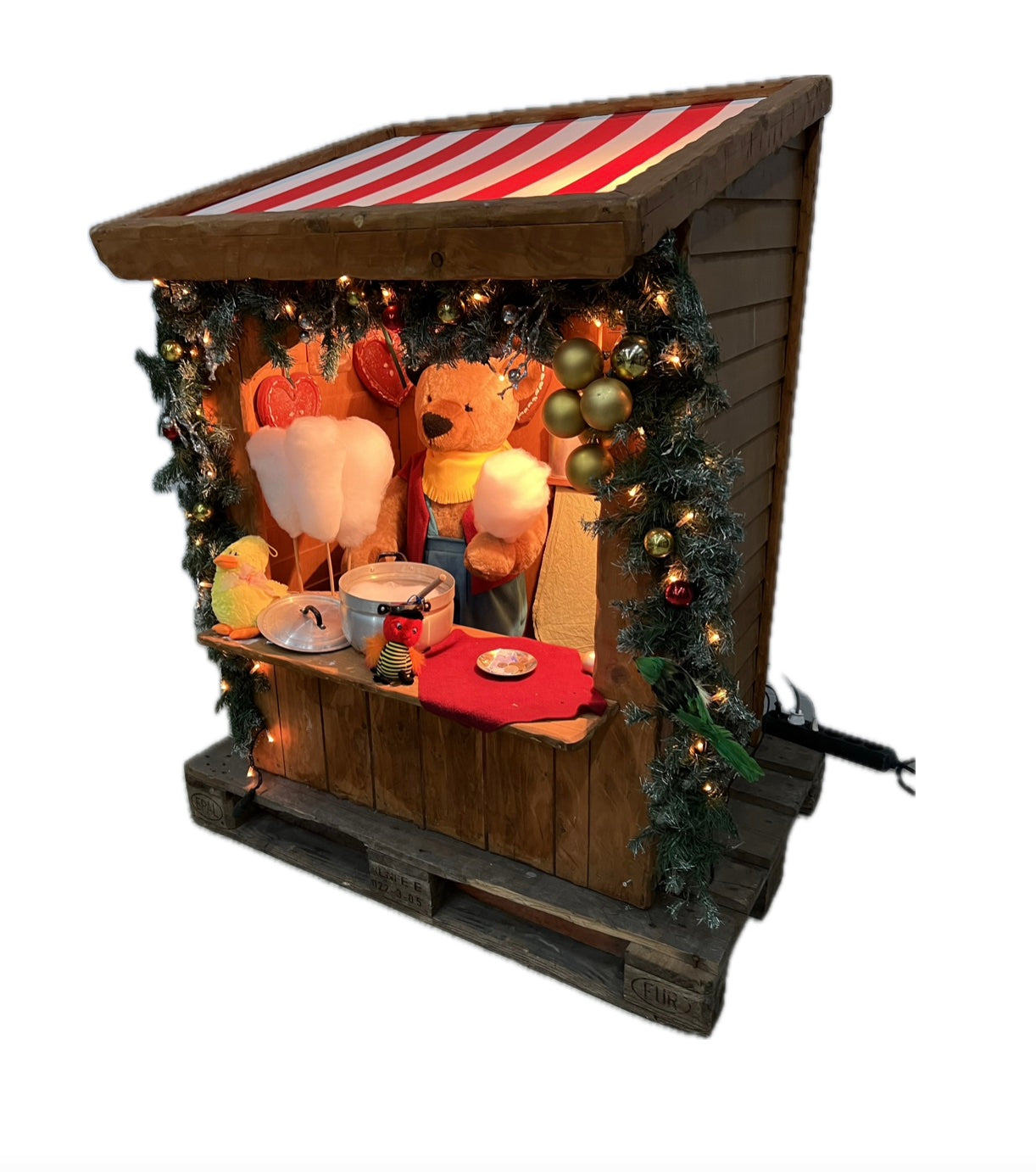 Dekorations-Marktstand Zuckerwattenverkauf mit Teddybär als Betreiber