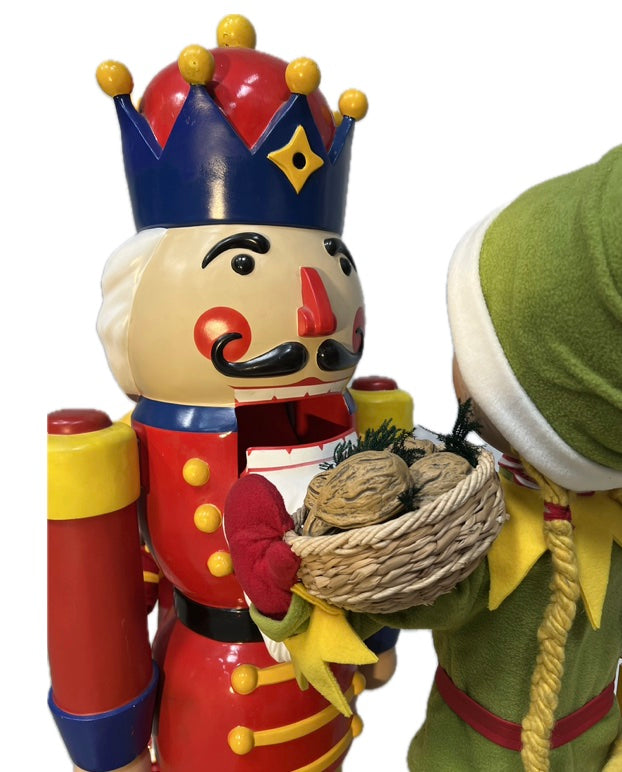 Nussknacker mit Elfen