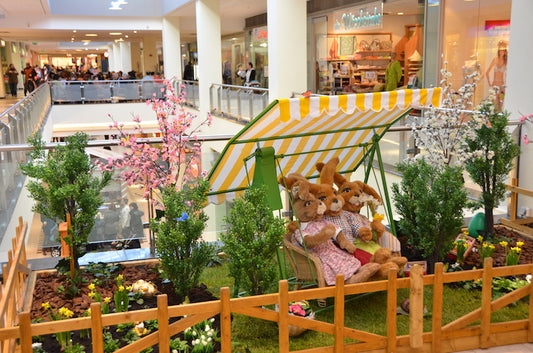 Hollywoodschaukel mit 3 Hasen